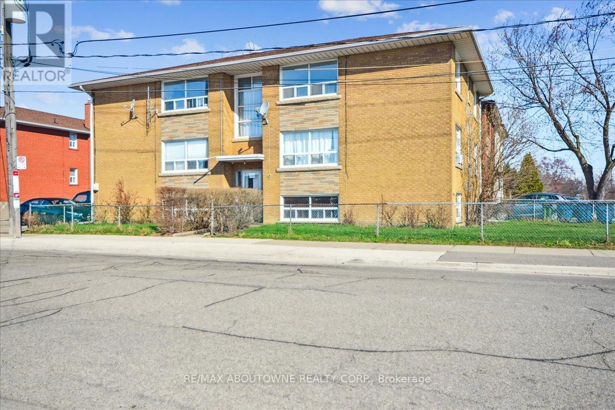 6 - 2 Wesley Street Property Photo 2