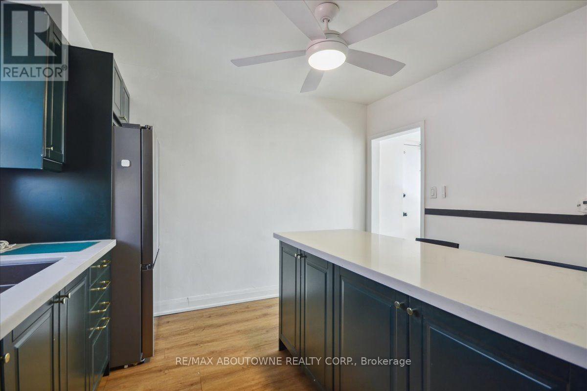 6 - 2 Wesley Street Property Photo 15