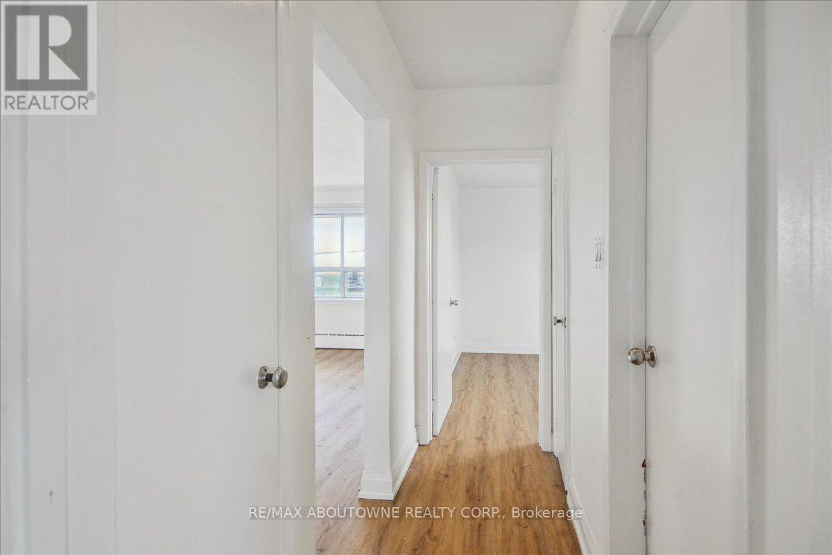 6 - 2 Wesley Street Property Photo 22