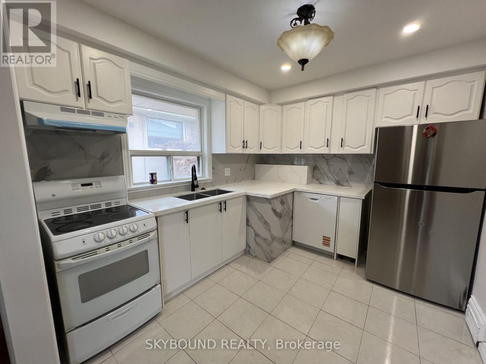 33 Bradstock Road Property Photo 1