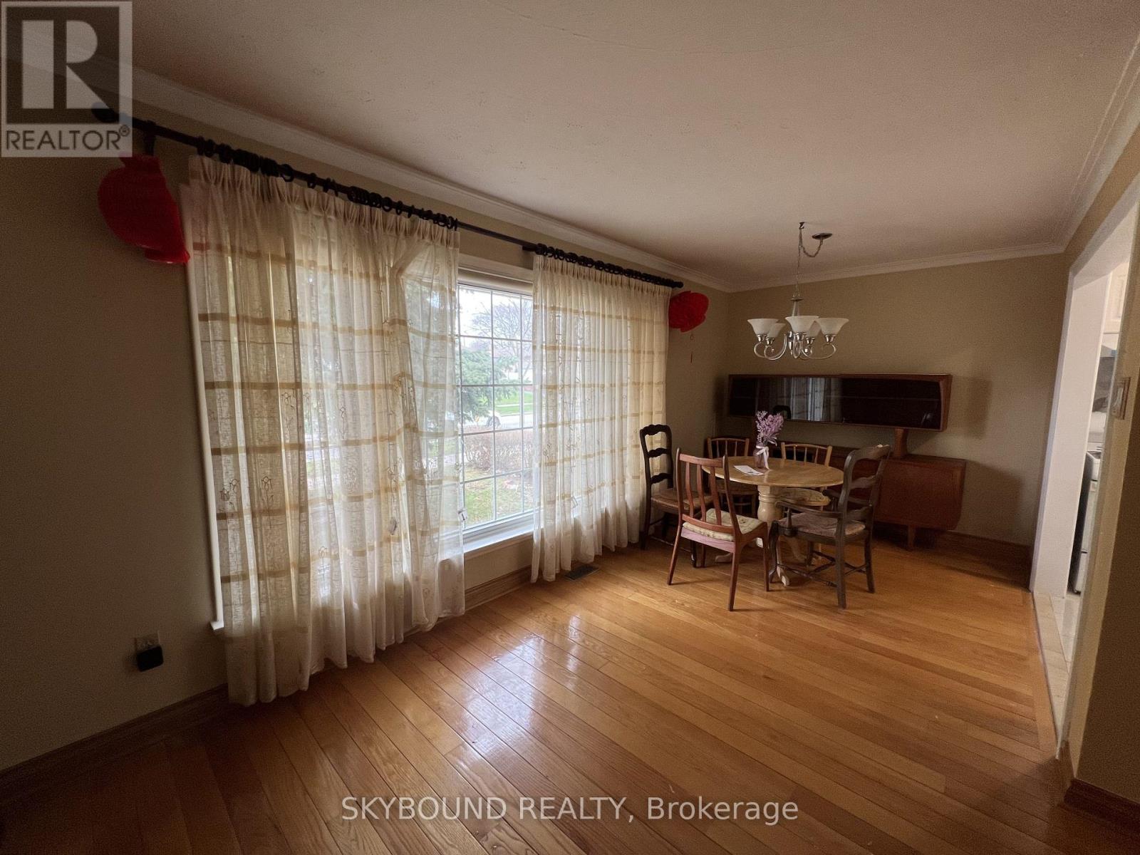 33 Bradstock Road Property Photo 8