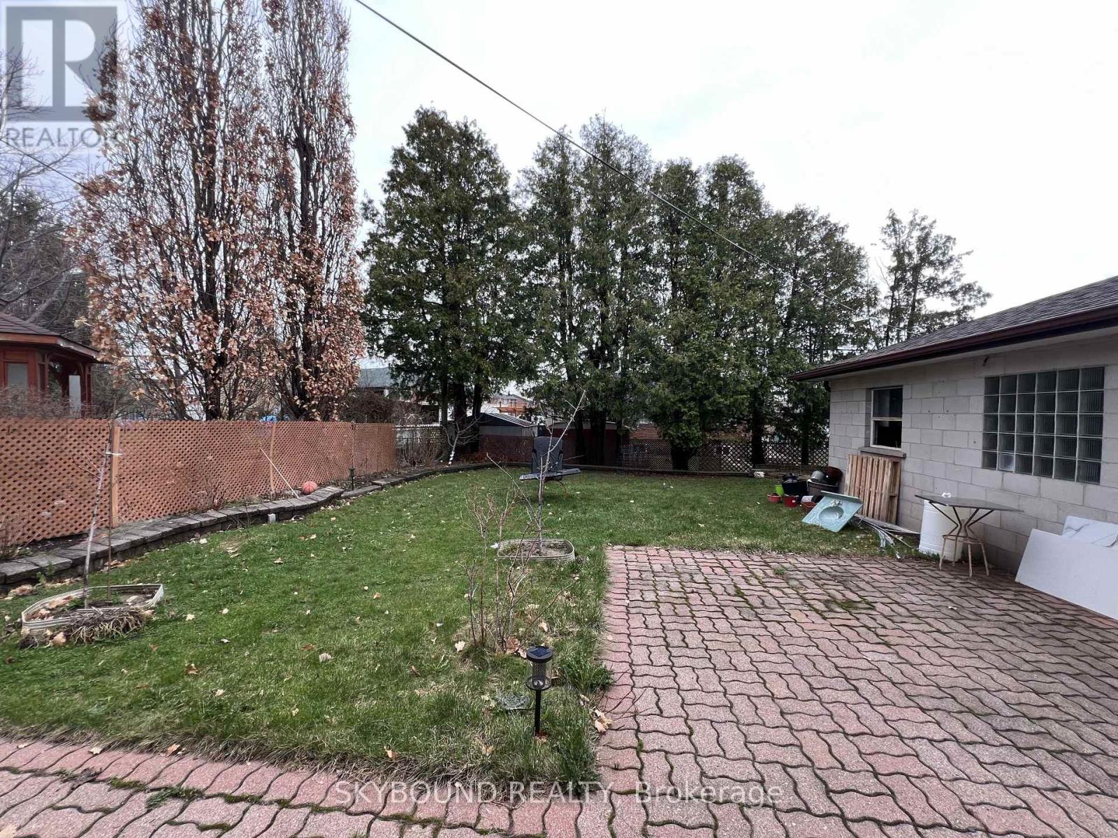 33 Bradstock Road Property Photo 22