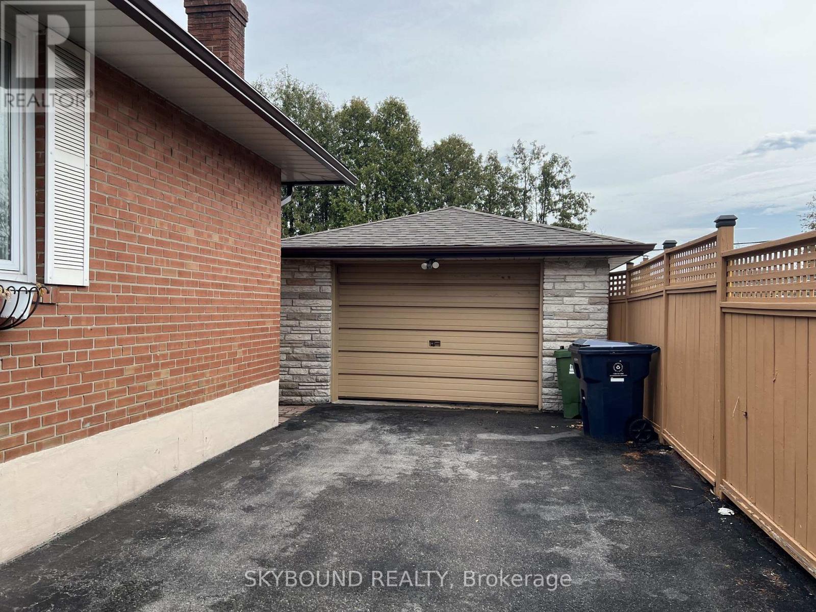 33 Bradstock Road Property Photo 23
