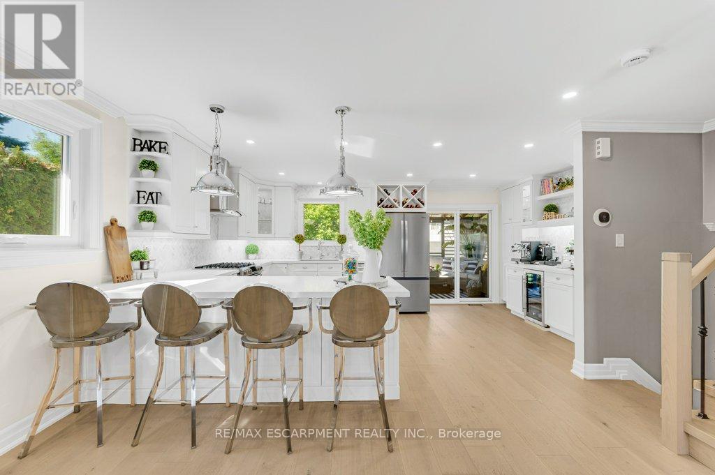 1482 Epping Road Property Photo 3