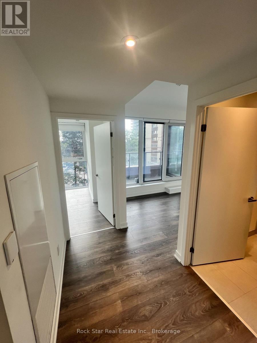 209 - 28 Ann Street Property Photo 16