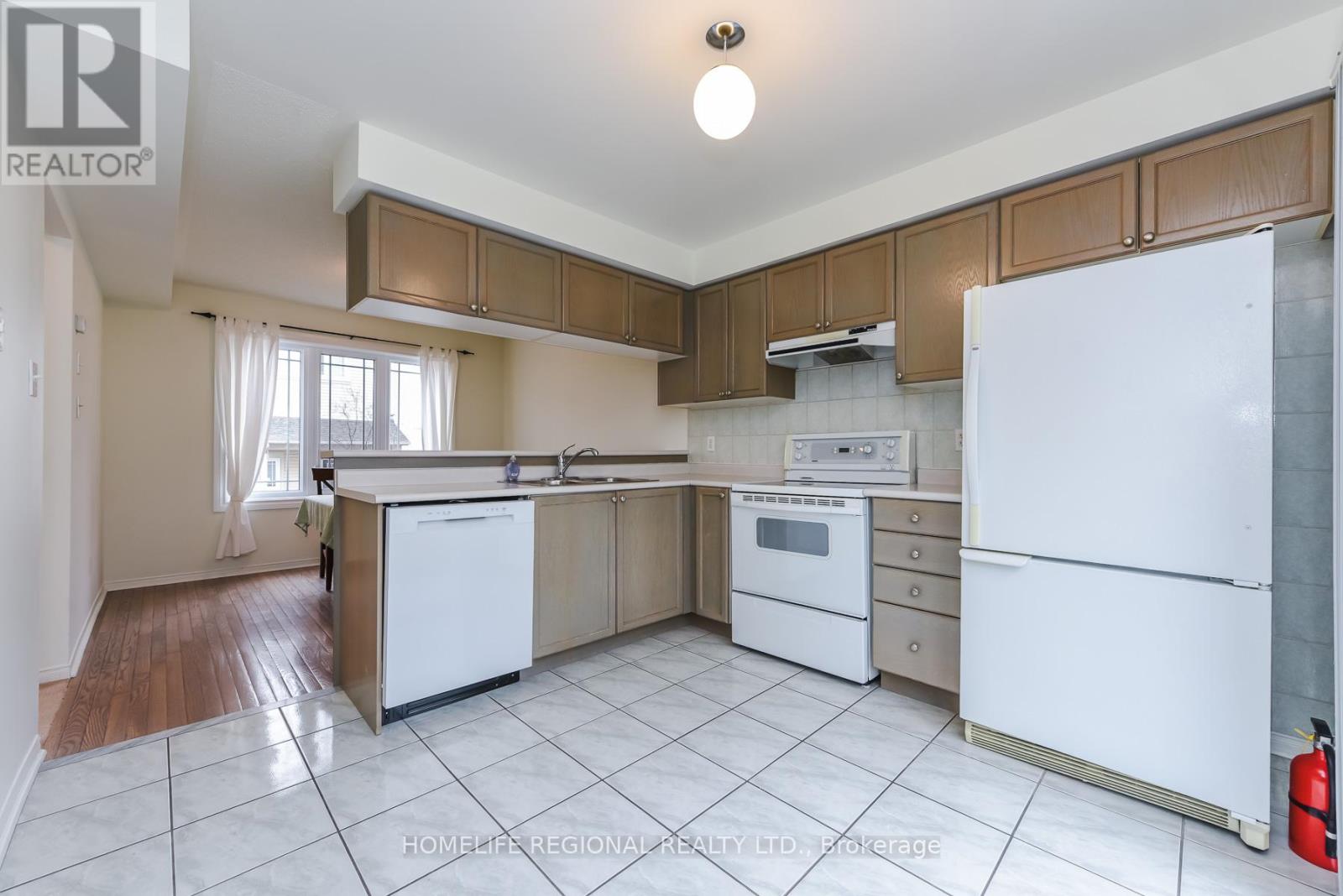 72 - 7105 Branigan Gate Property Photo 14