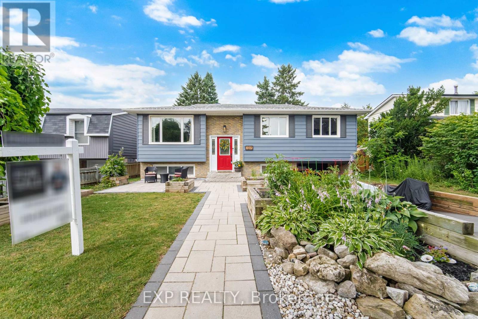 127 Acton Boulevard Property Photo 1