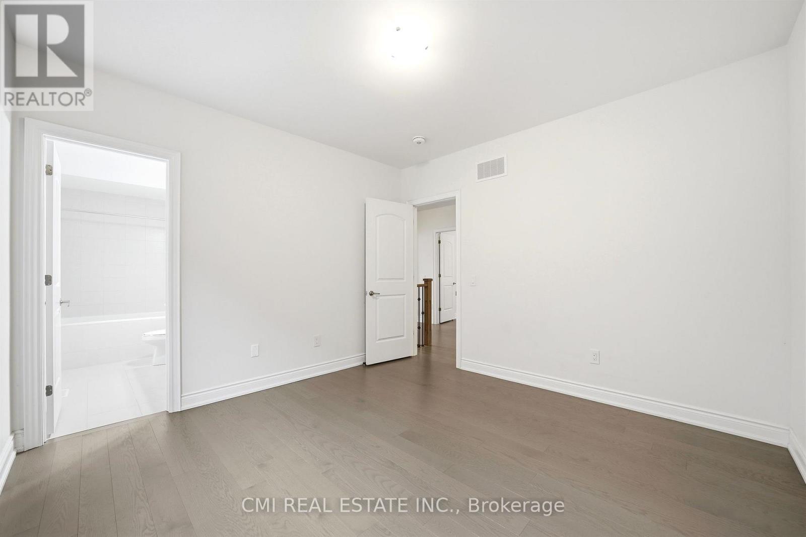 125 Raspberry Ridge Avenue Property Photo 32
