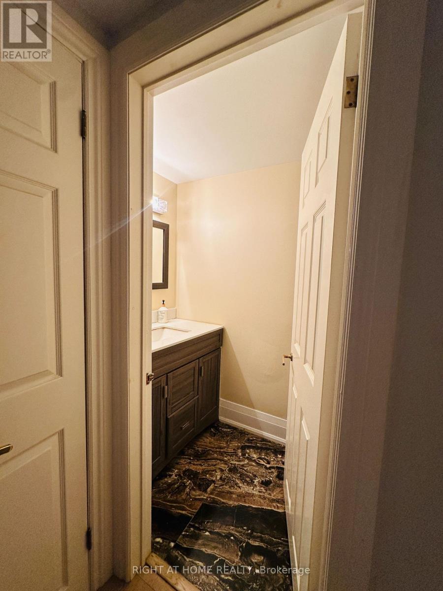 12 Keily Crescent E Property Photo 28