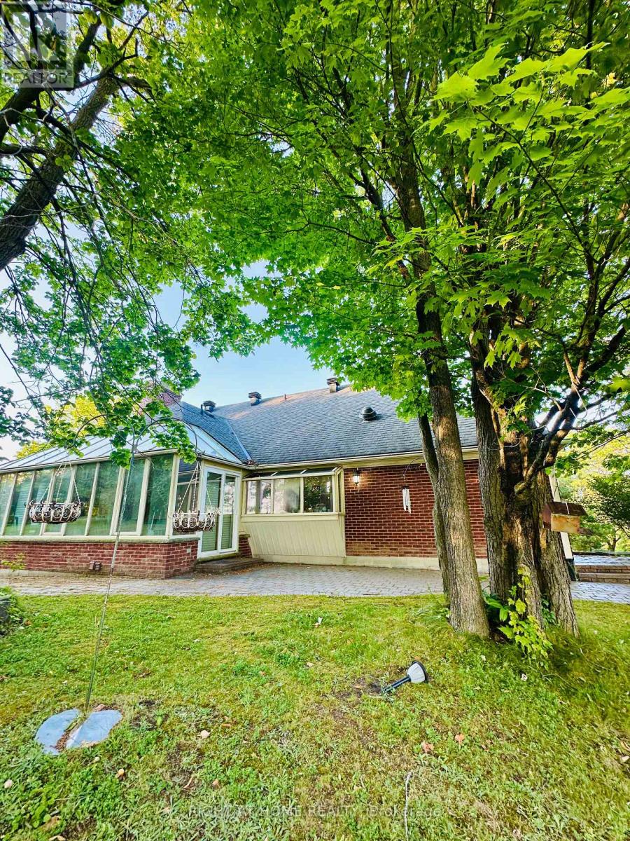12 Keily Crescent E Property Photo 34