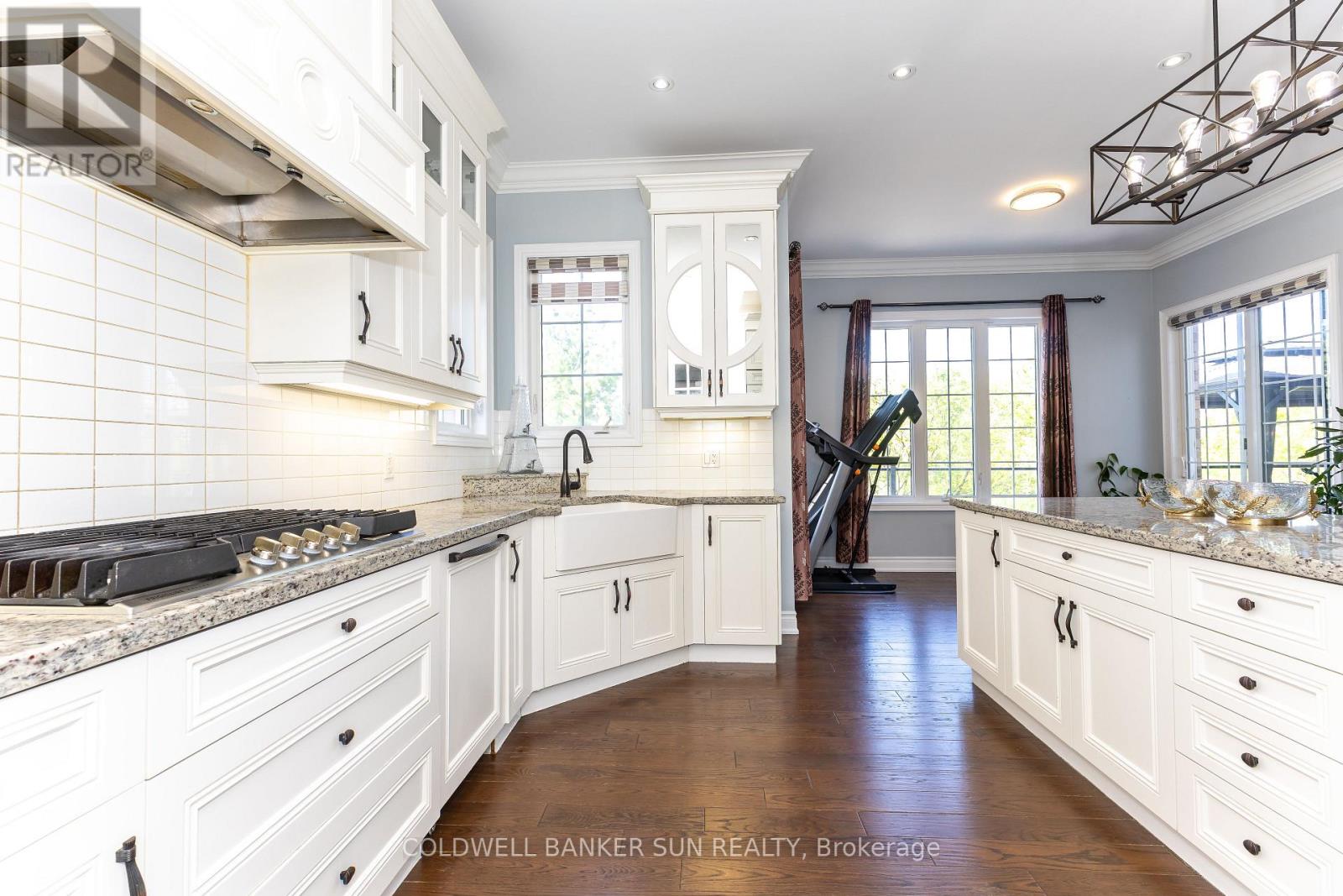 48 Hanbury Crescent Property Photo 13
