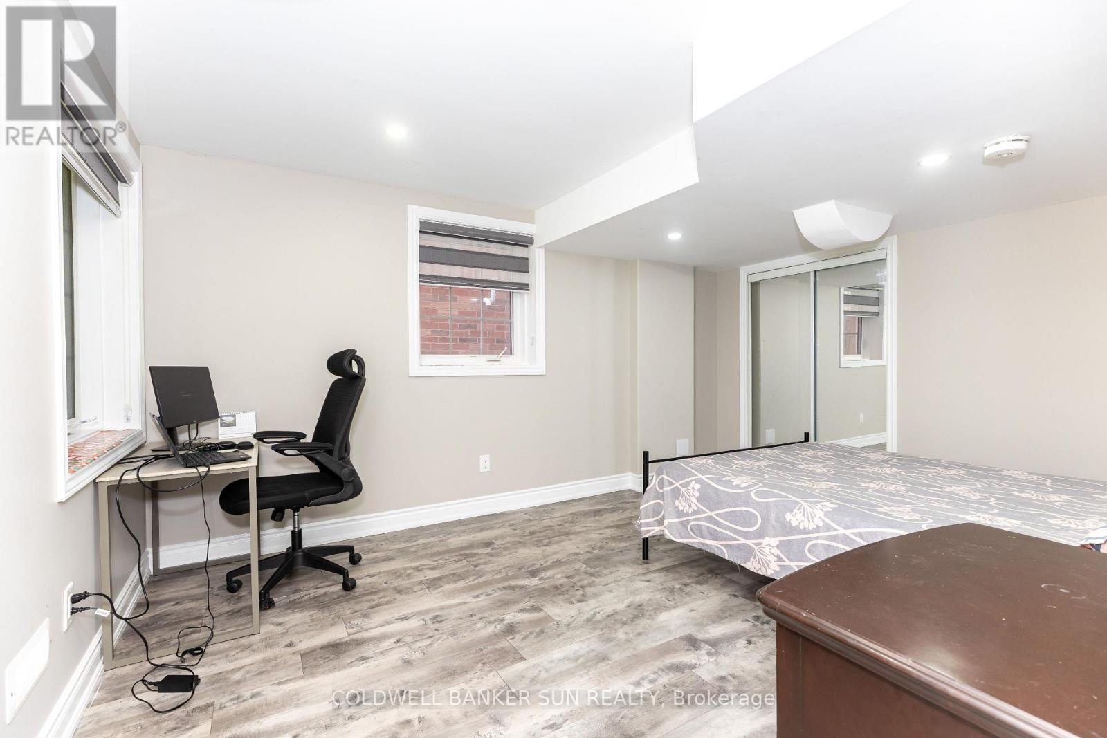 48 Hanbury Crescent Property Photo 39
