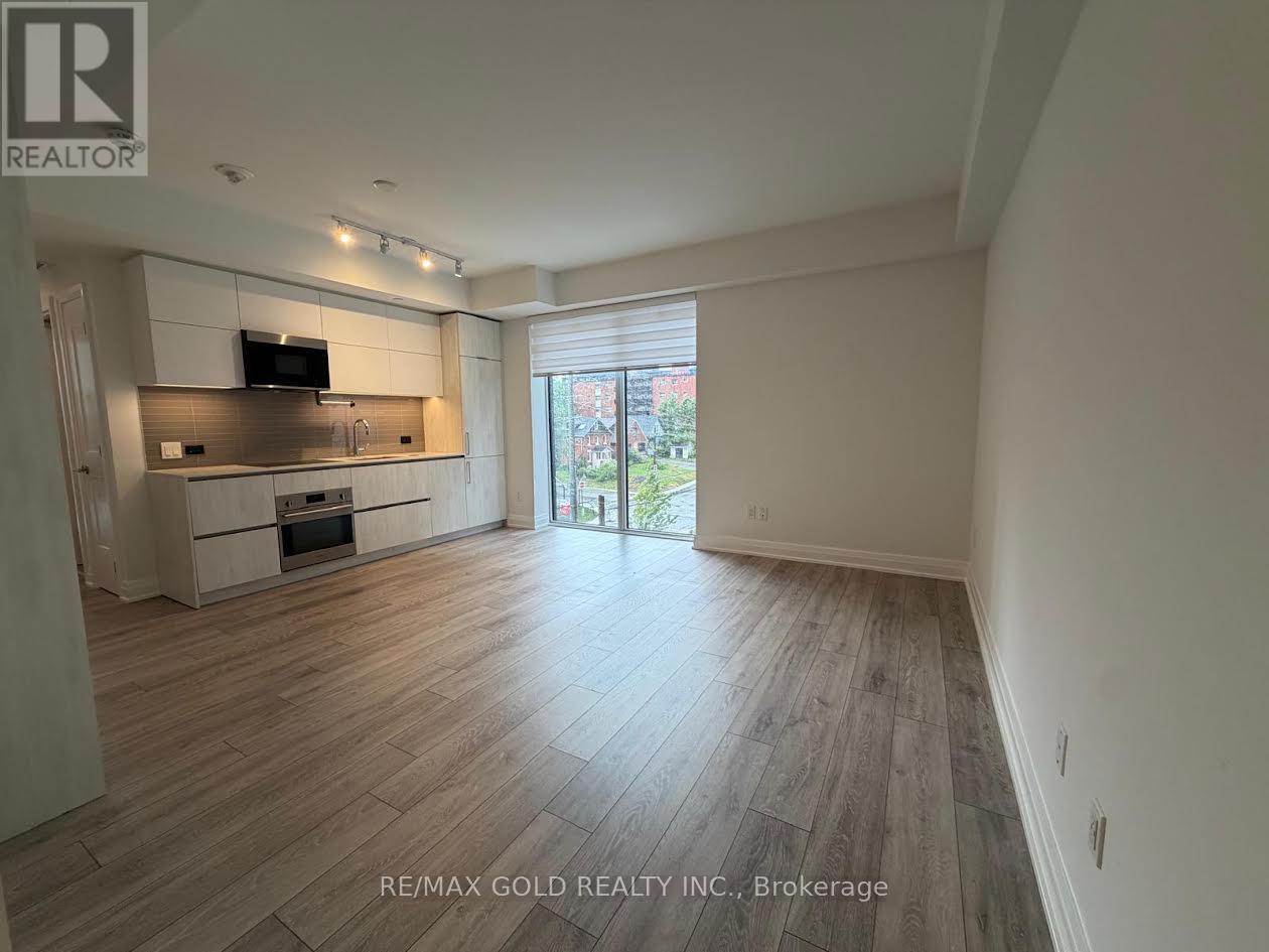 318 - 21 Park Street E Property Photo 7