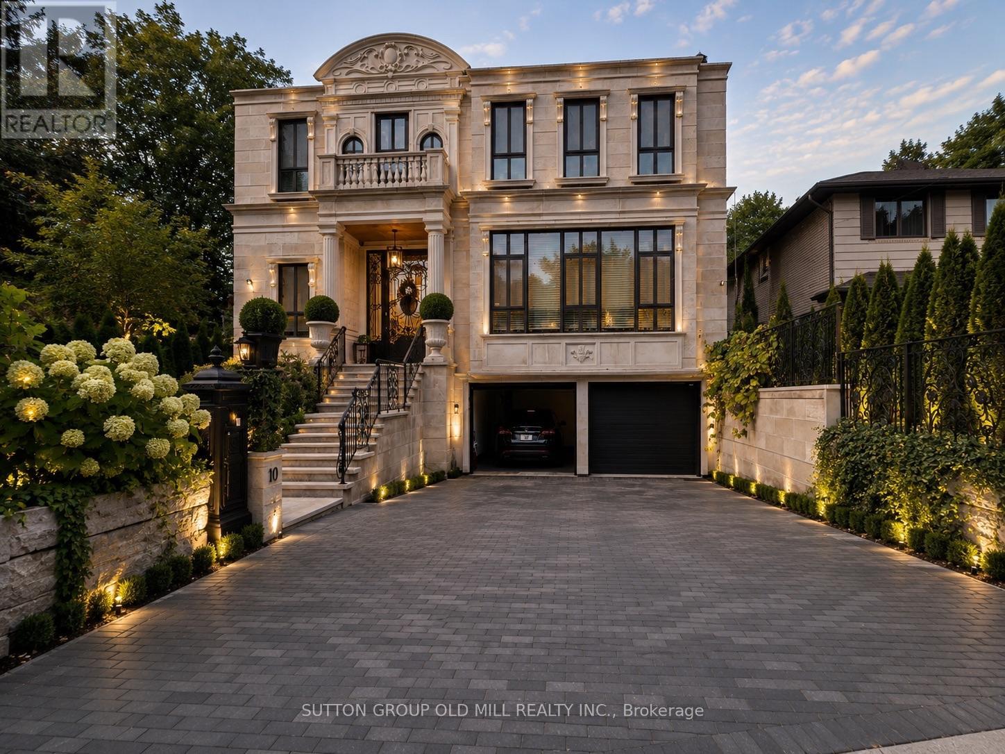 10 HILLAVON DRIVE