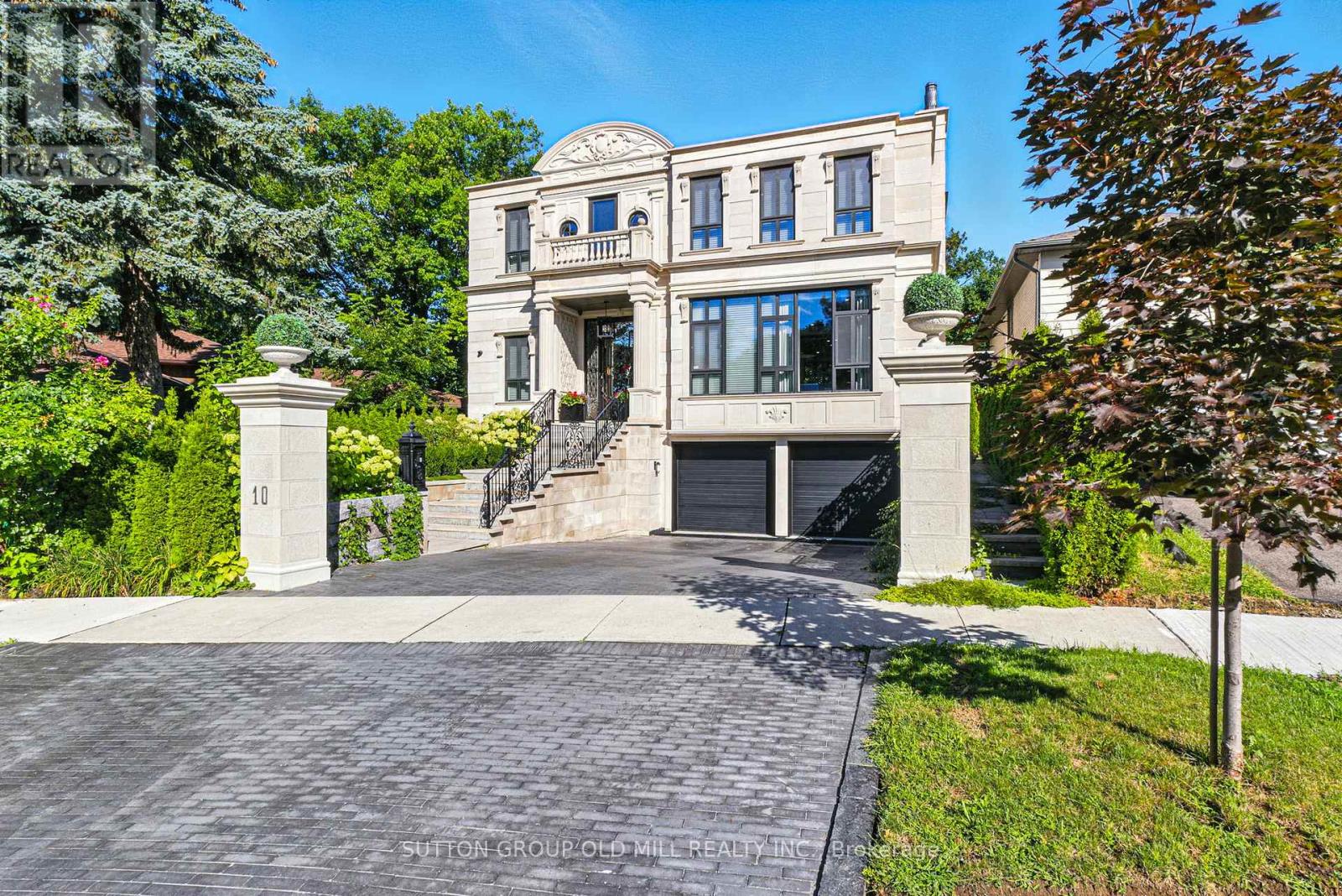 10 HILLAVON DRIVE