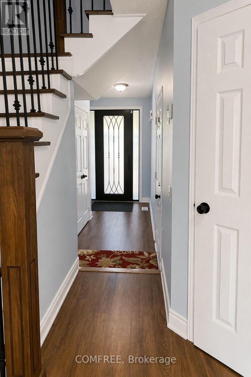 15d View Green Crescent Property Photo 2