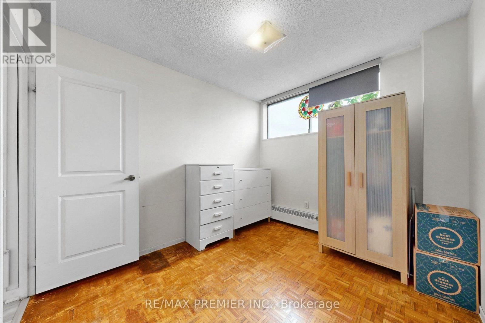 428 - 4645 Jane Street Property Photo 22