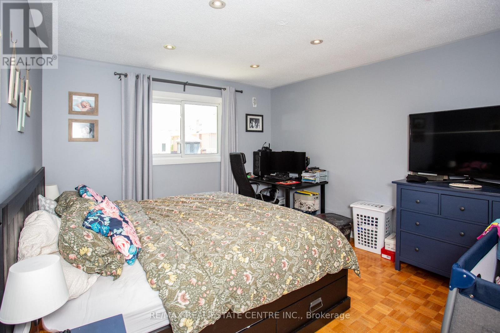 4386 Curia Crescent Property Photo 11