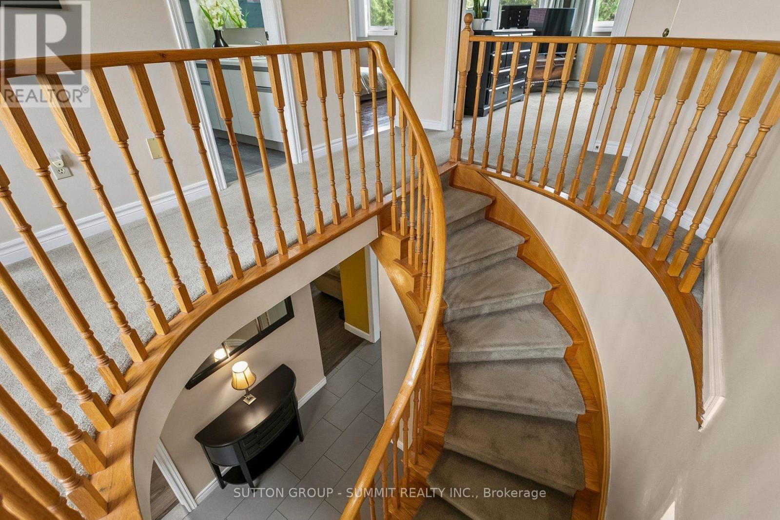 3176 Dovetail Mews Property Photo 23