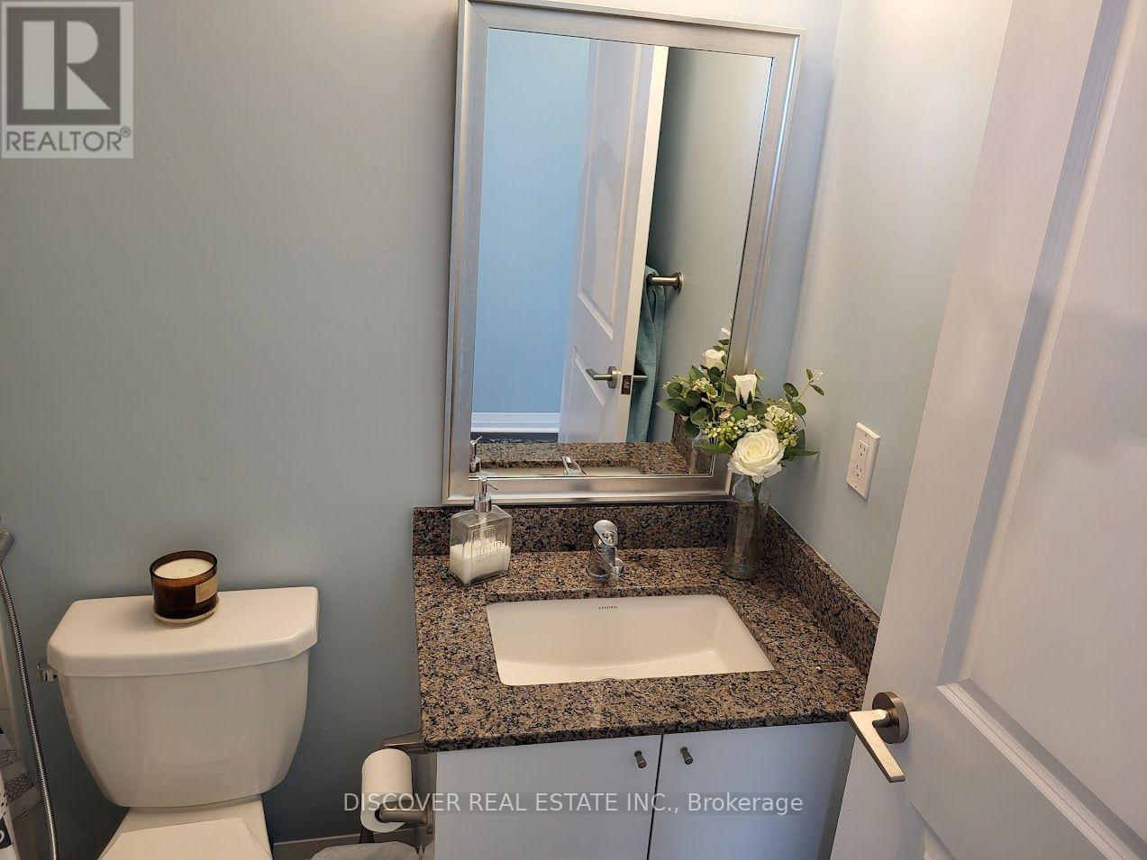 2402 - 55 Eglinton Avenue W Property Photo 4