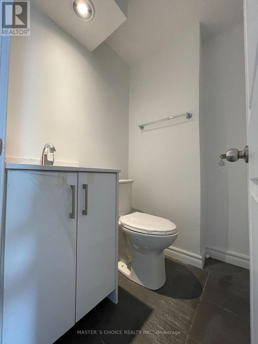 848-850 Wilson Avenue Property Photo 14