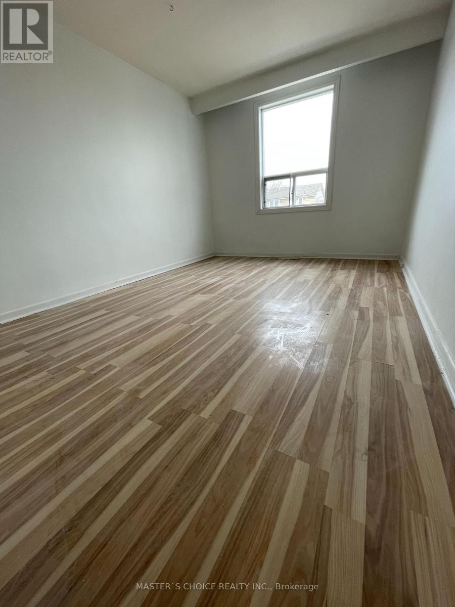 848-850 Wilson Avenue Property Photo 20