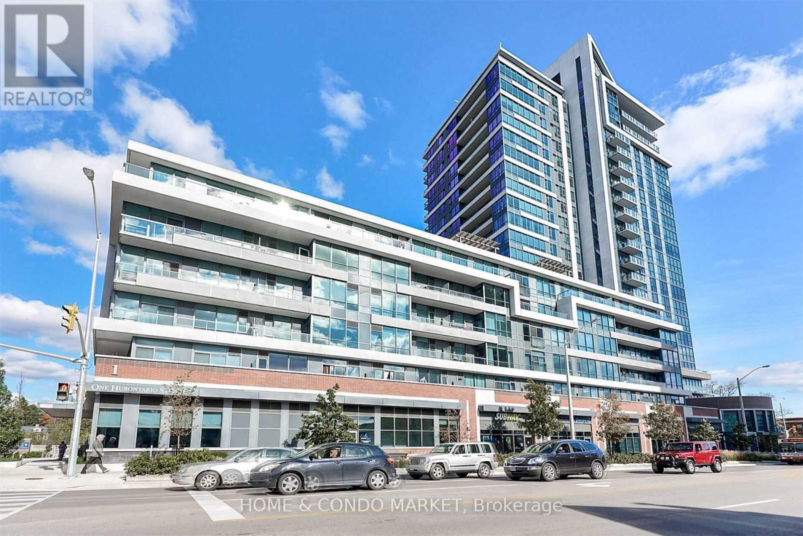 315 - 1 Hurontario Street Property Photo 2