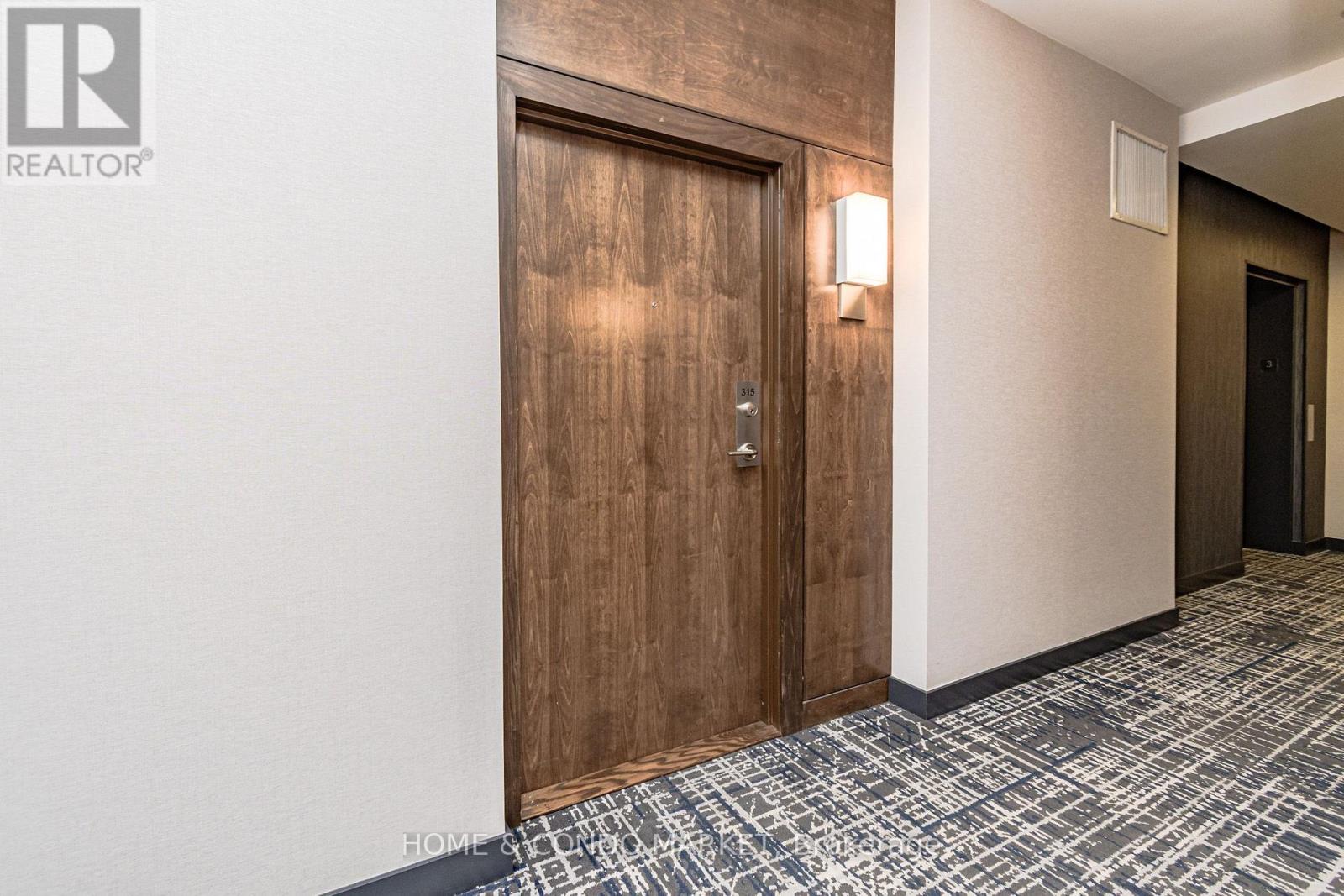 315 - 1 Hurontario Street Property Photo 5