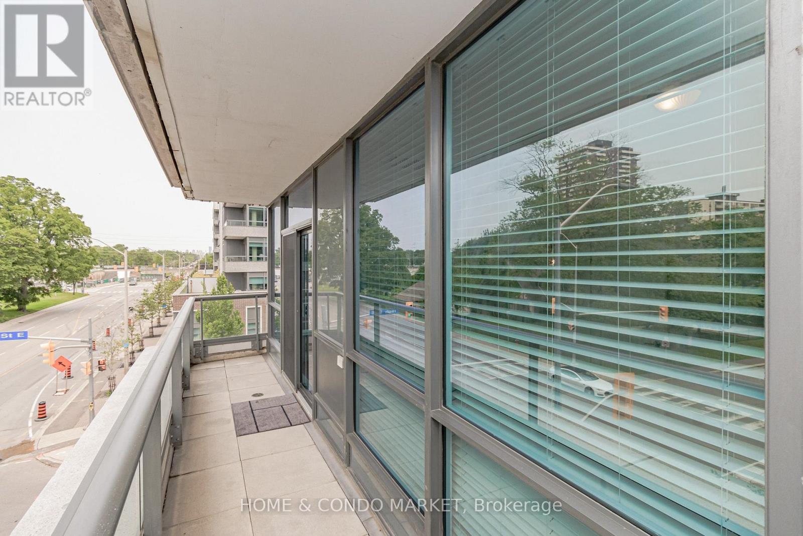 315 - 1 Hurontario Street Property Photo 25