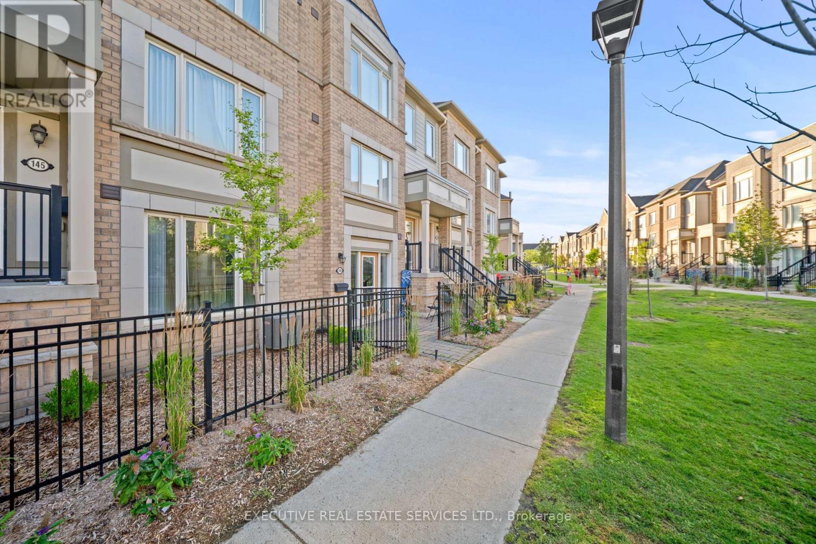 144 - 1 Beckenrose Court Property Photo 8