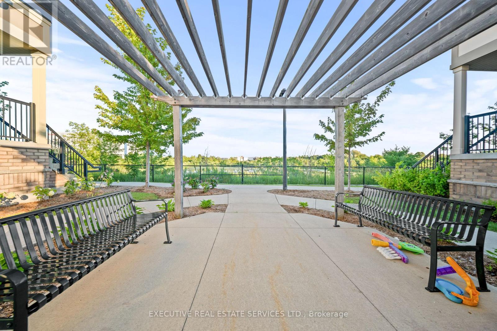 144 - 1 Beckenrose Court Property Photo 24