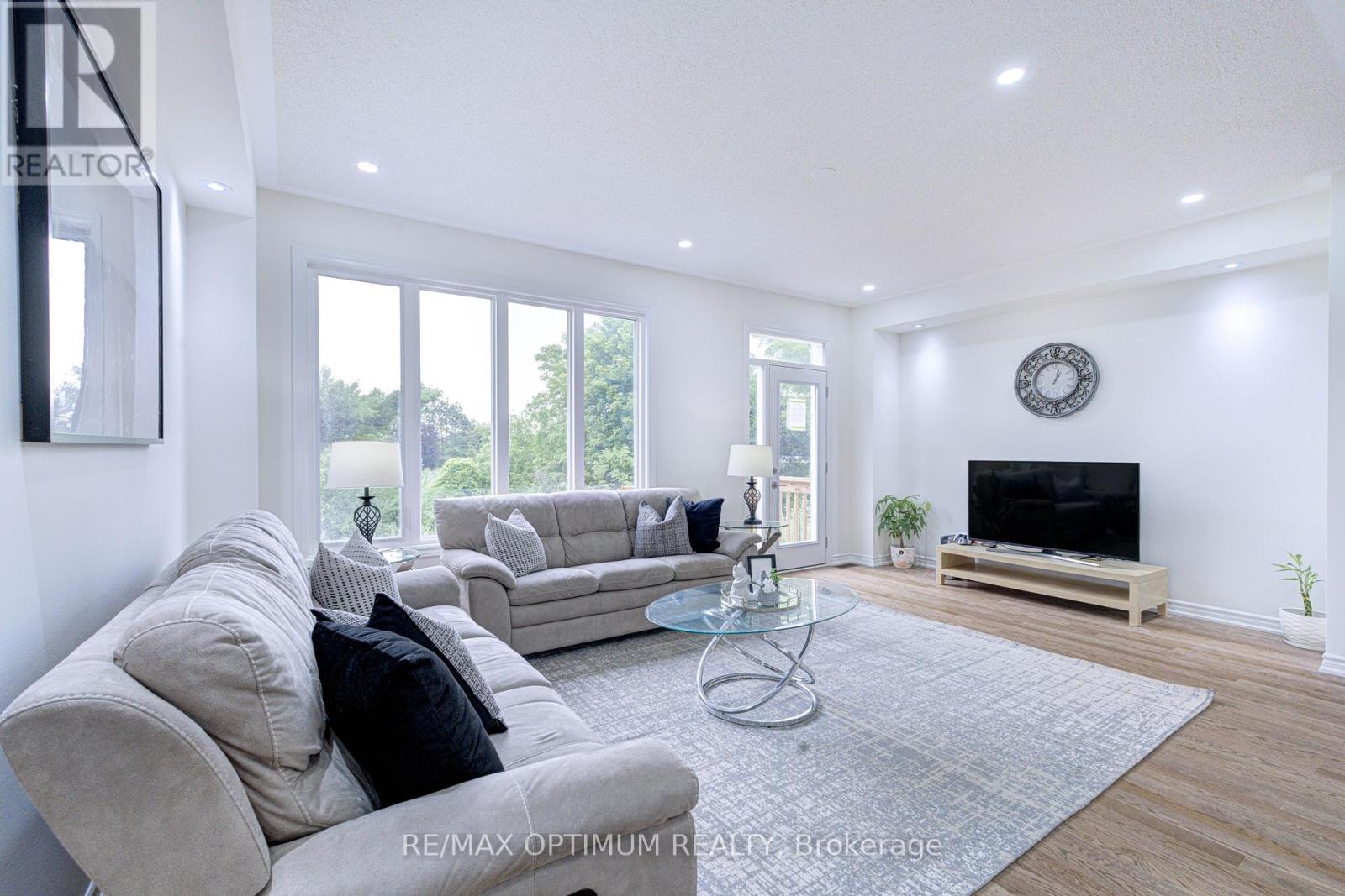 44 Bermondsey Way Property Photo 12