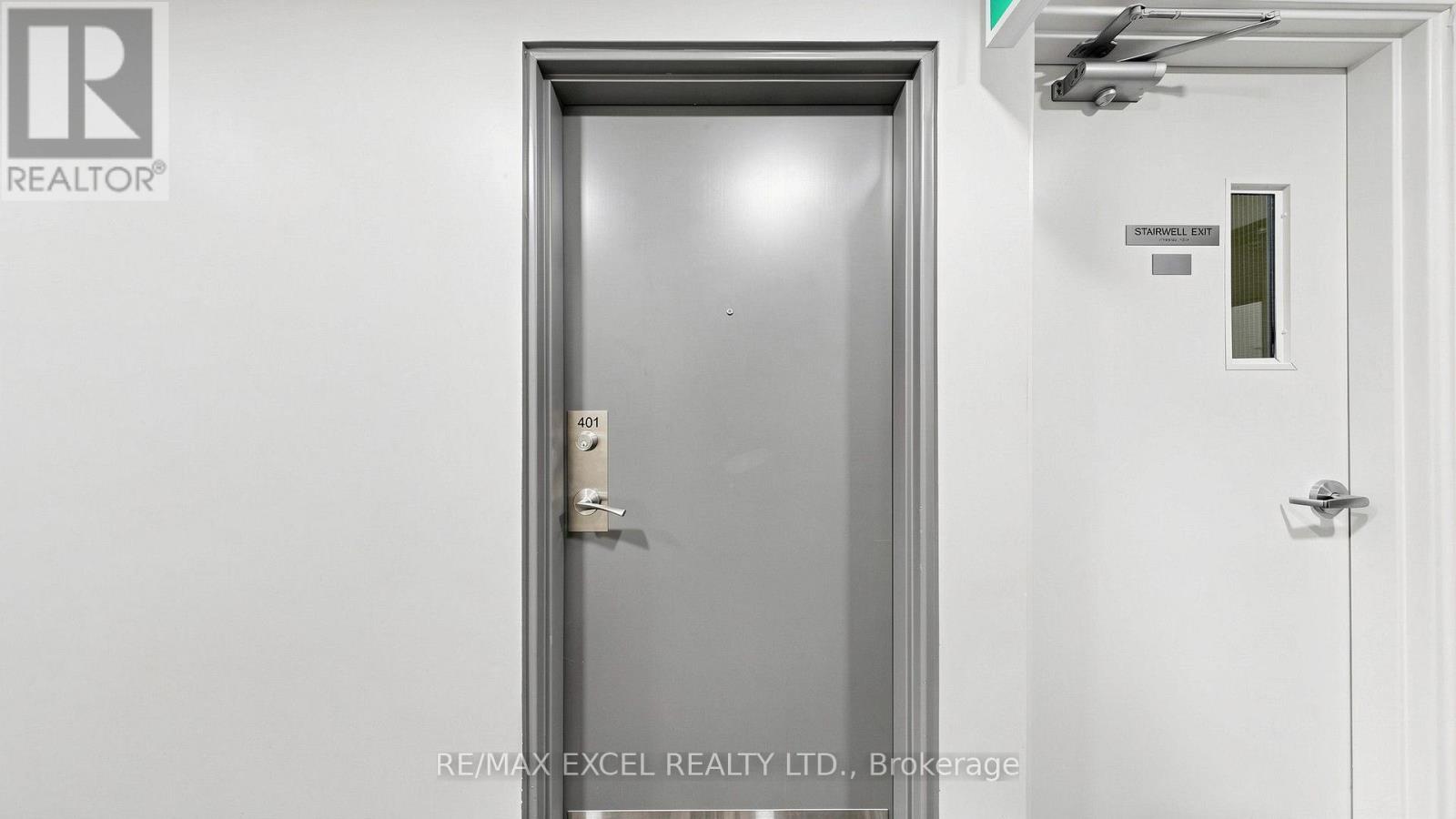 401 - 1881 Jane Street Property Photo 6