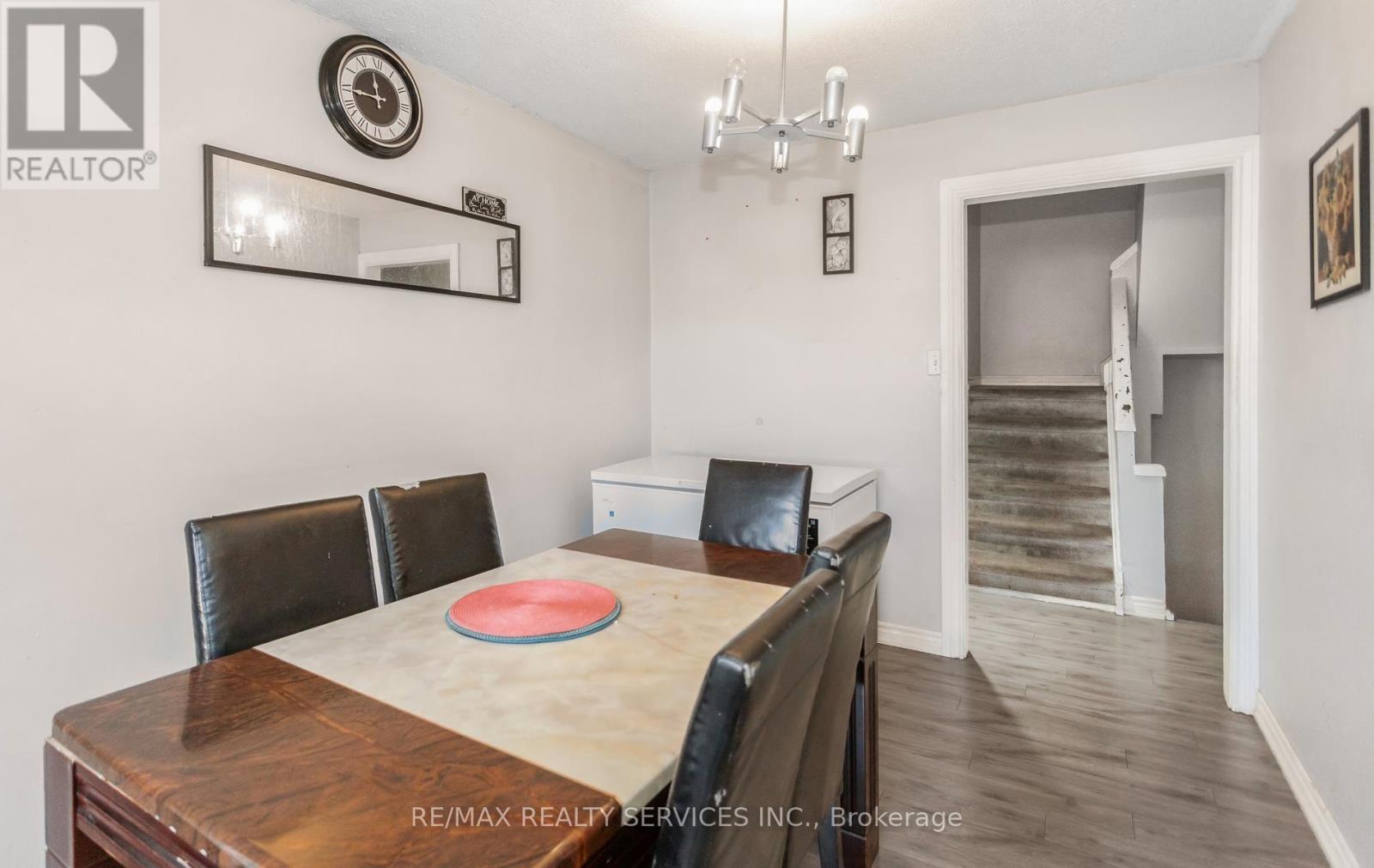 50 - 2605 Woodchester Drive Property Photo 10