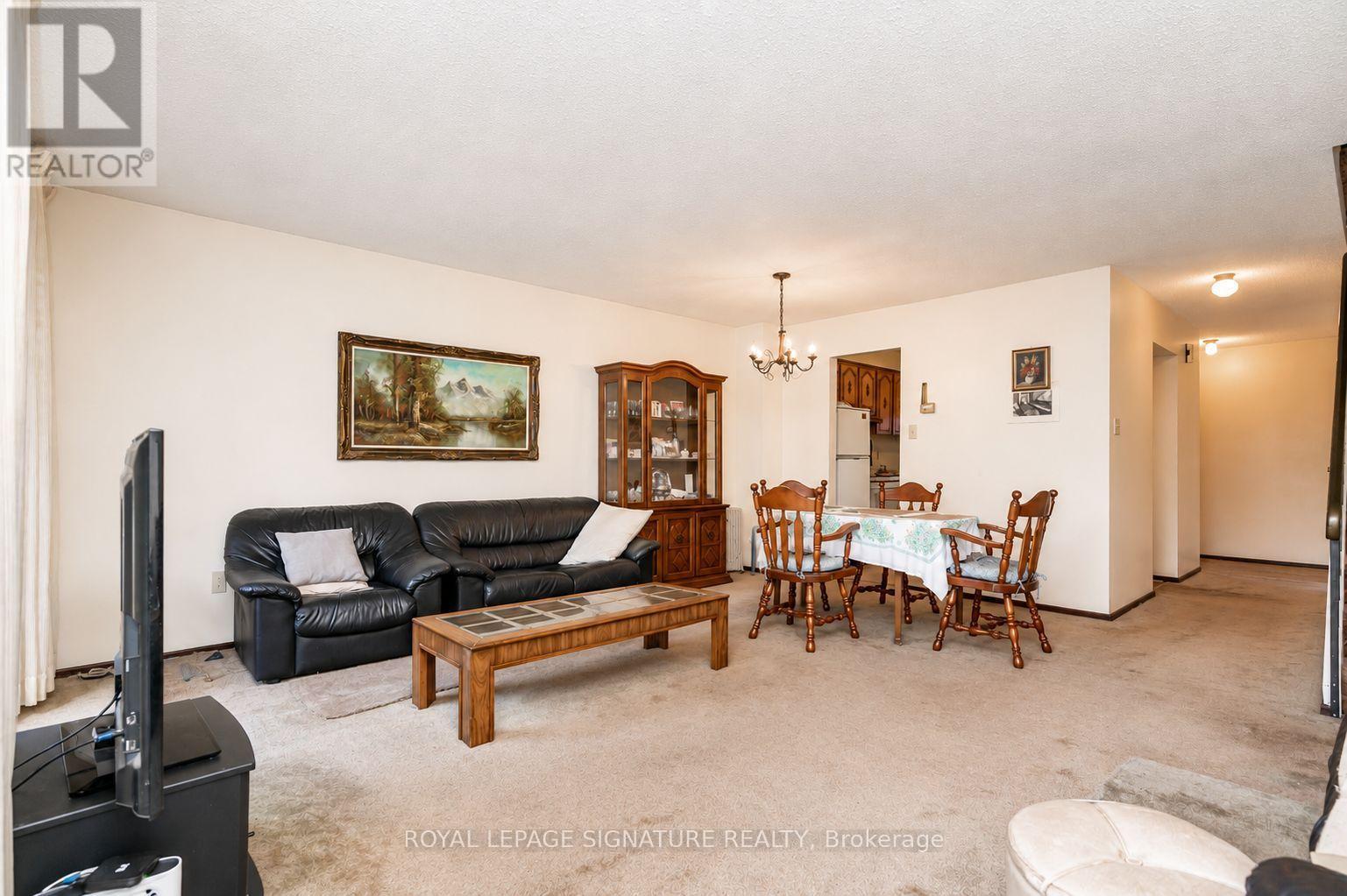 4040 Silverhaze Road Property Photo 5