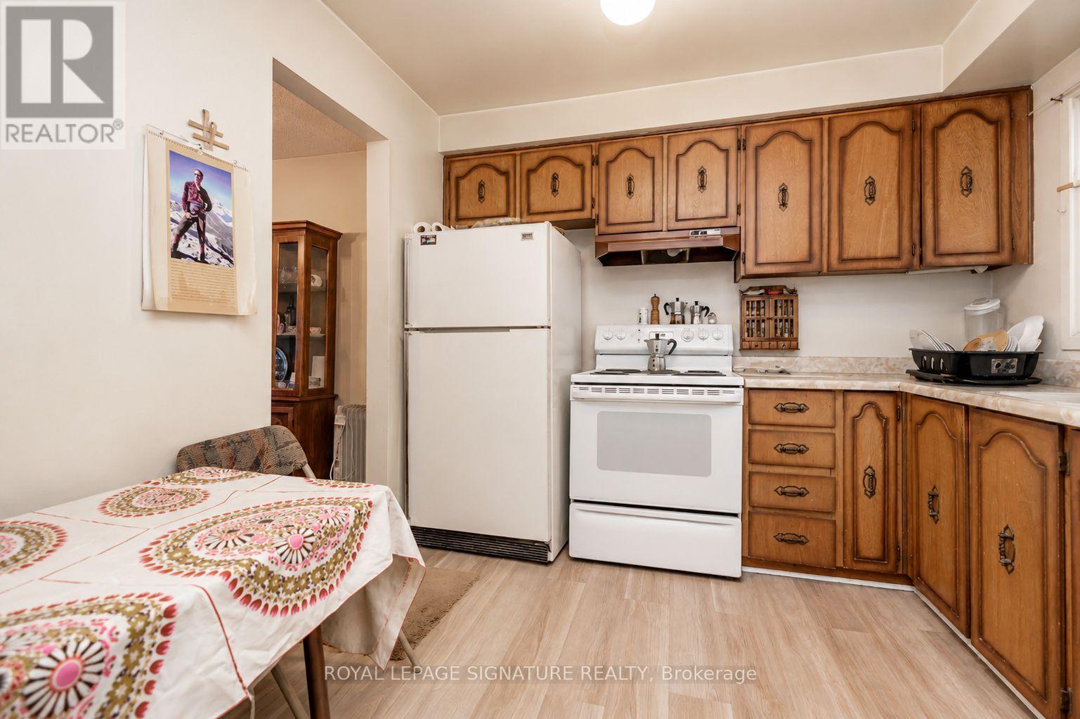4040 Silverhaze Road Property Photo 8