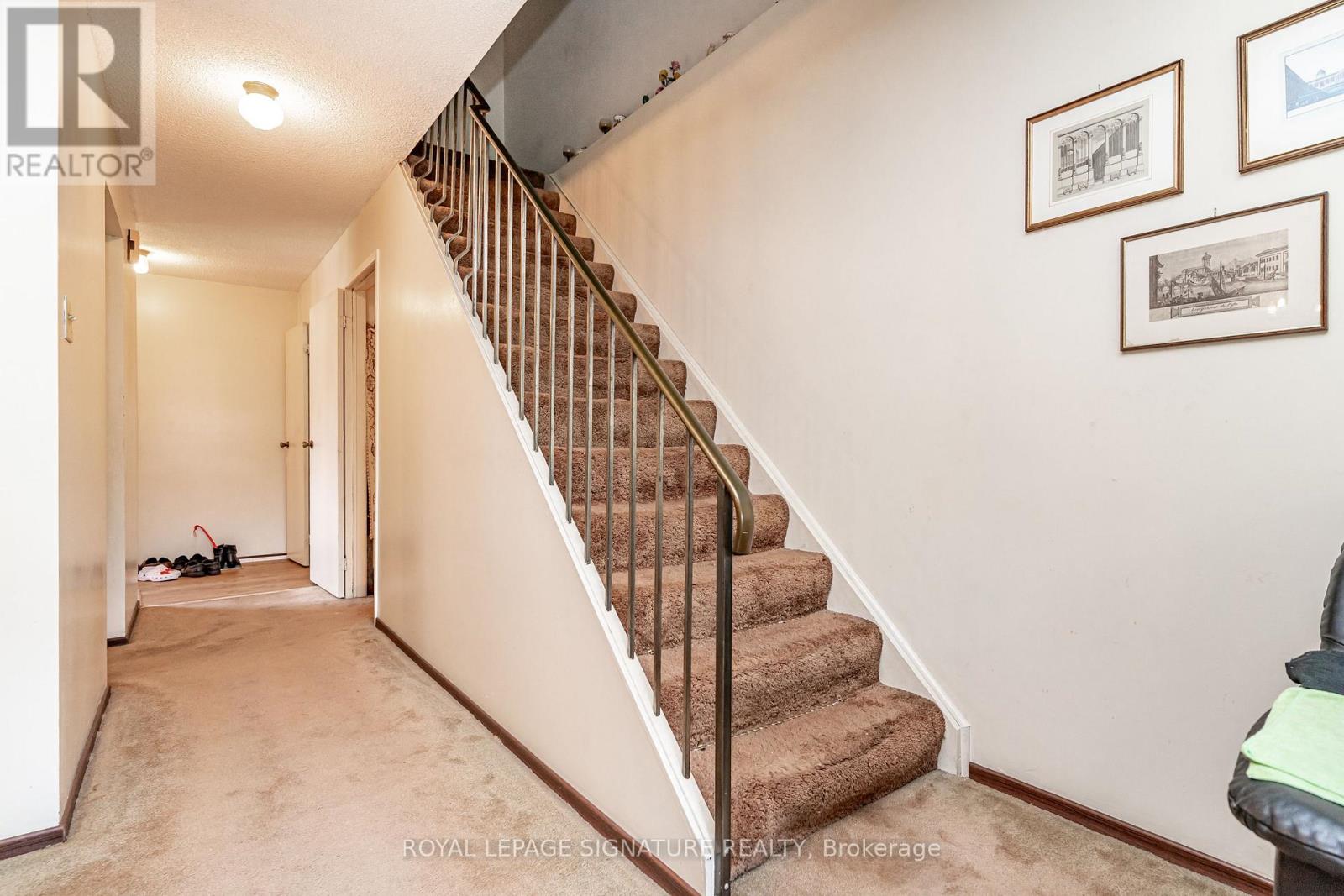 4040 Silverhaze Road Property Photo 11