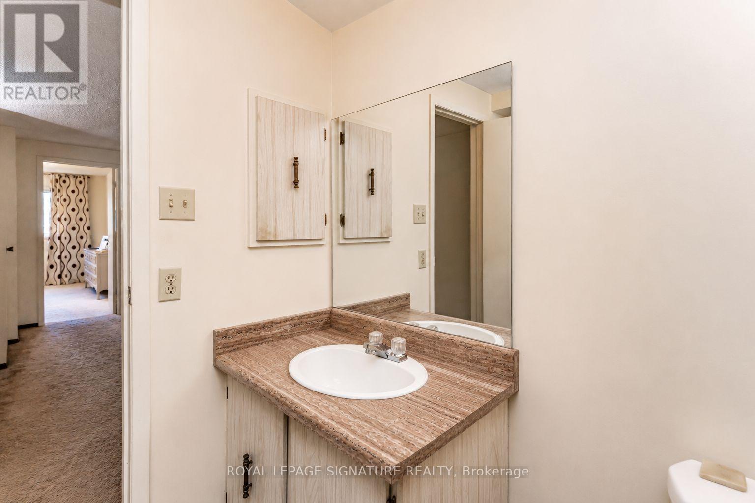 4040 Silverhaze Road Property Photo 17