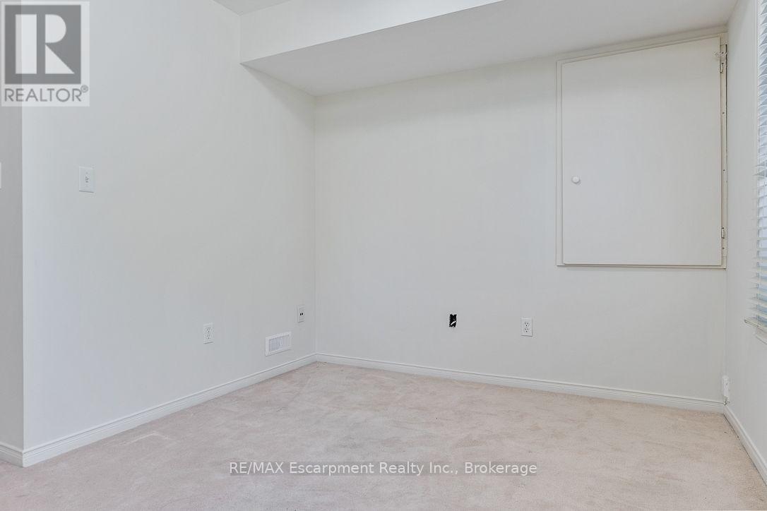 8 Jim Baird Mews Property Photo 7