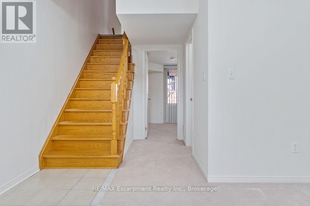8 Jim Baird Mews Property Photo 15