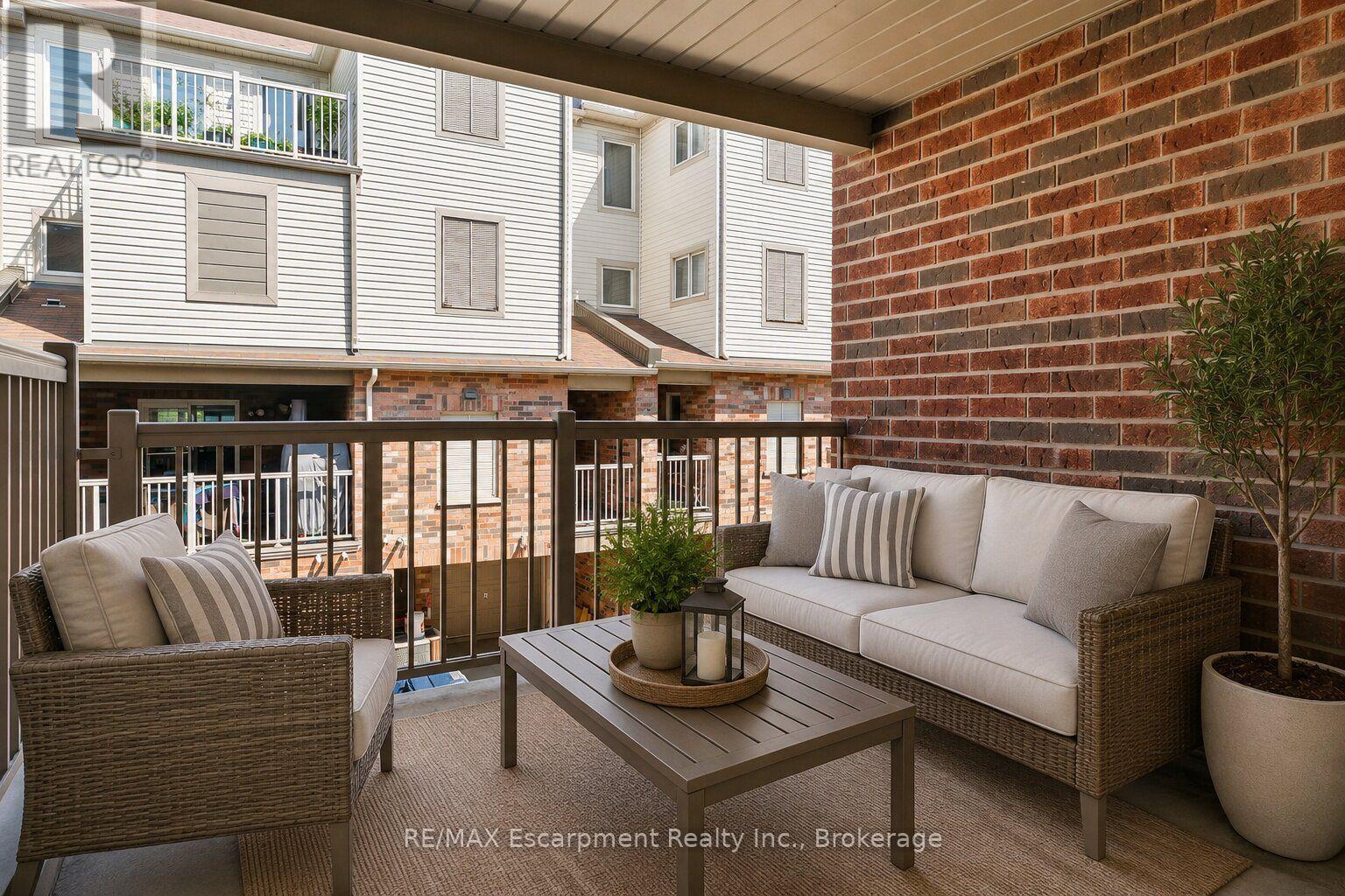 8 Jim Baird Mews Property Photo 20