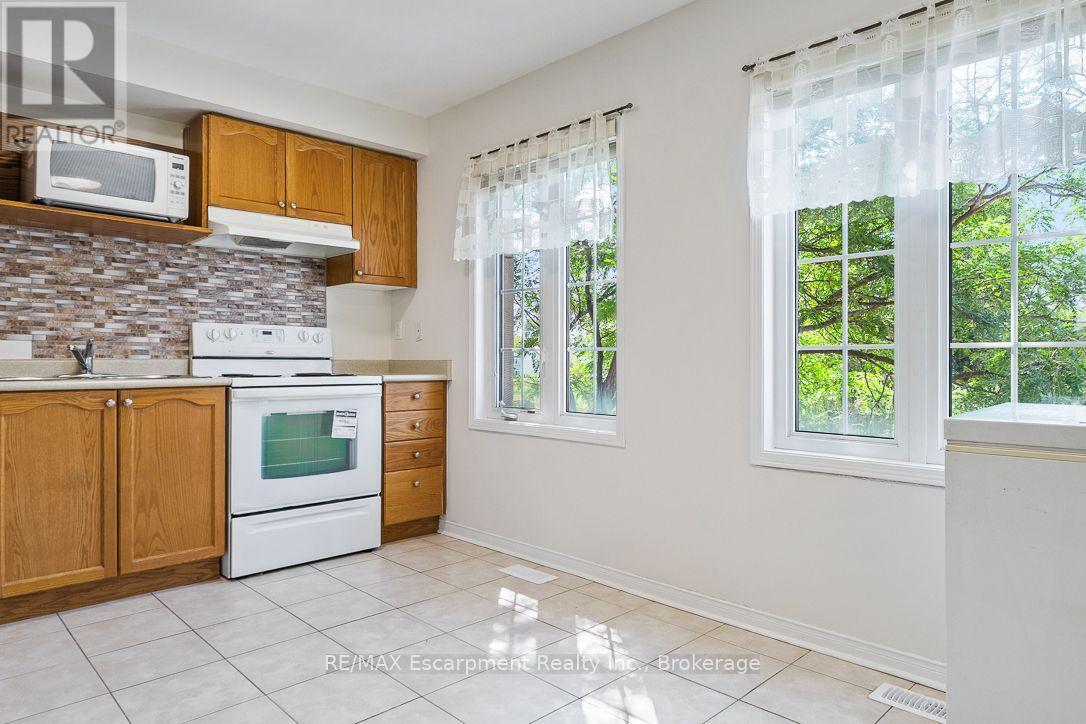 8 Jim Baird Mews Property Photo 27