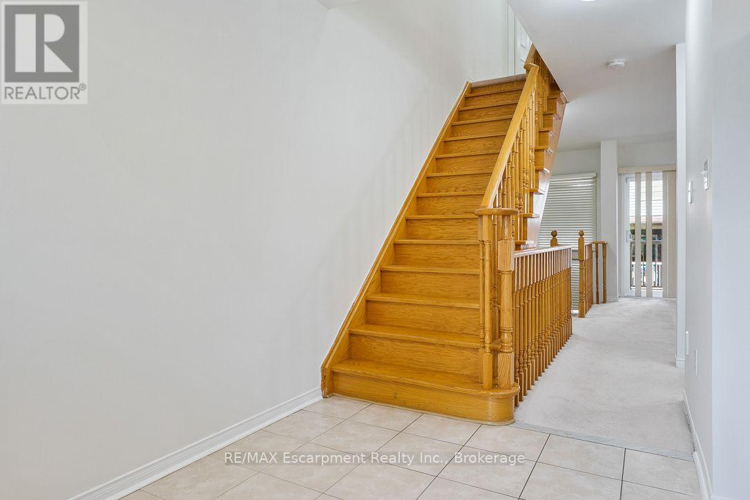 8 Jim Baird Mews Property Photo 32