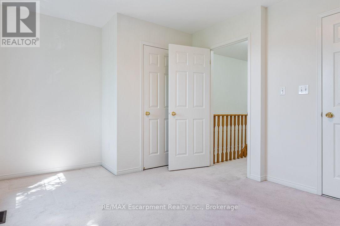 8 Jim Baird Mews Property Photo 37