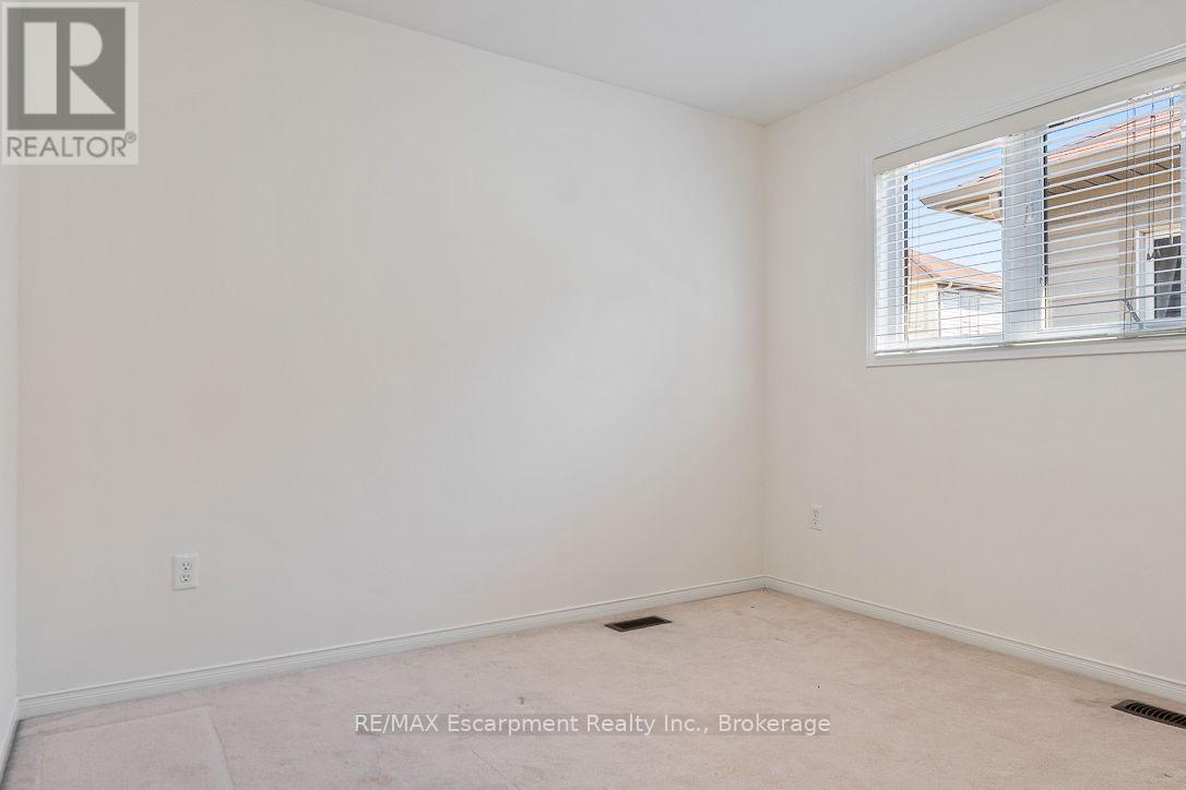 8 Jim Baird Mews Property Photo 41