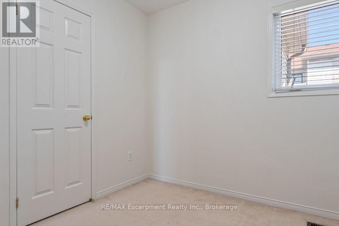 8 Jim Baird Mews Property Photo 45