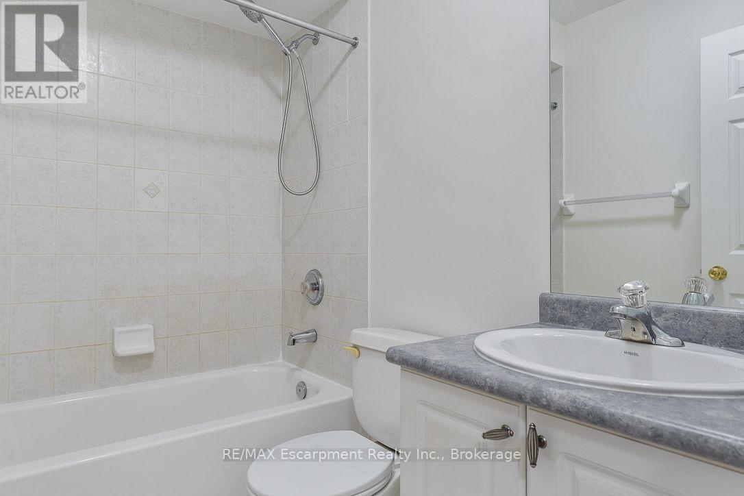 8 Jim Baird Mews Property Photo 47