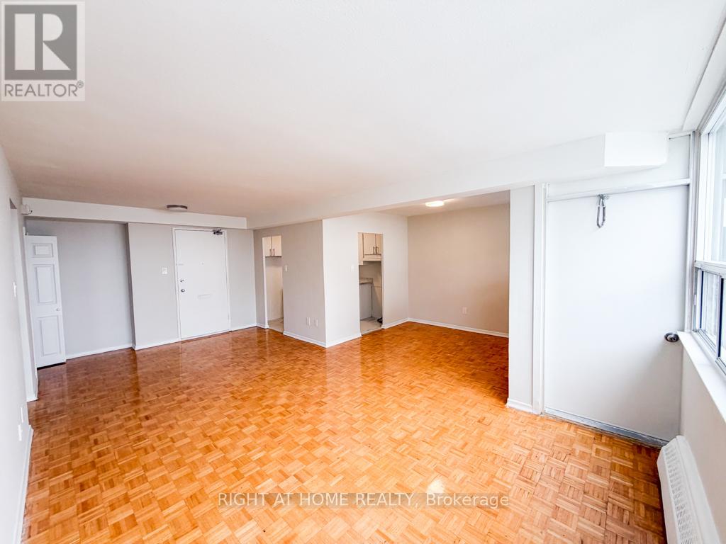205 - 1440 Lawrence Avenue W Property Photo 8