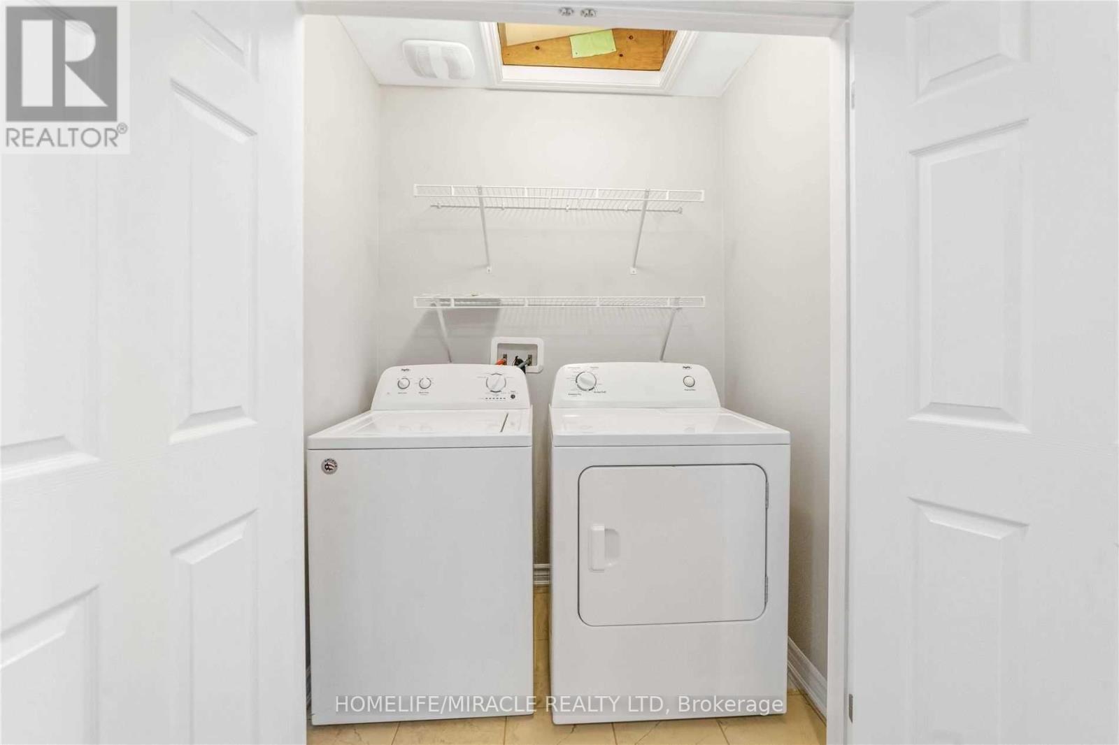 21 Donlamont Circle Property Photo 18