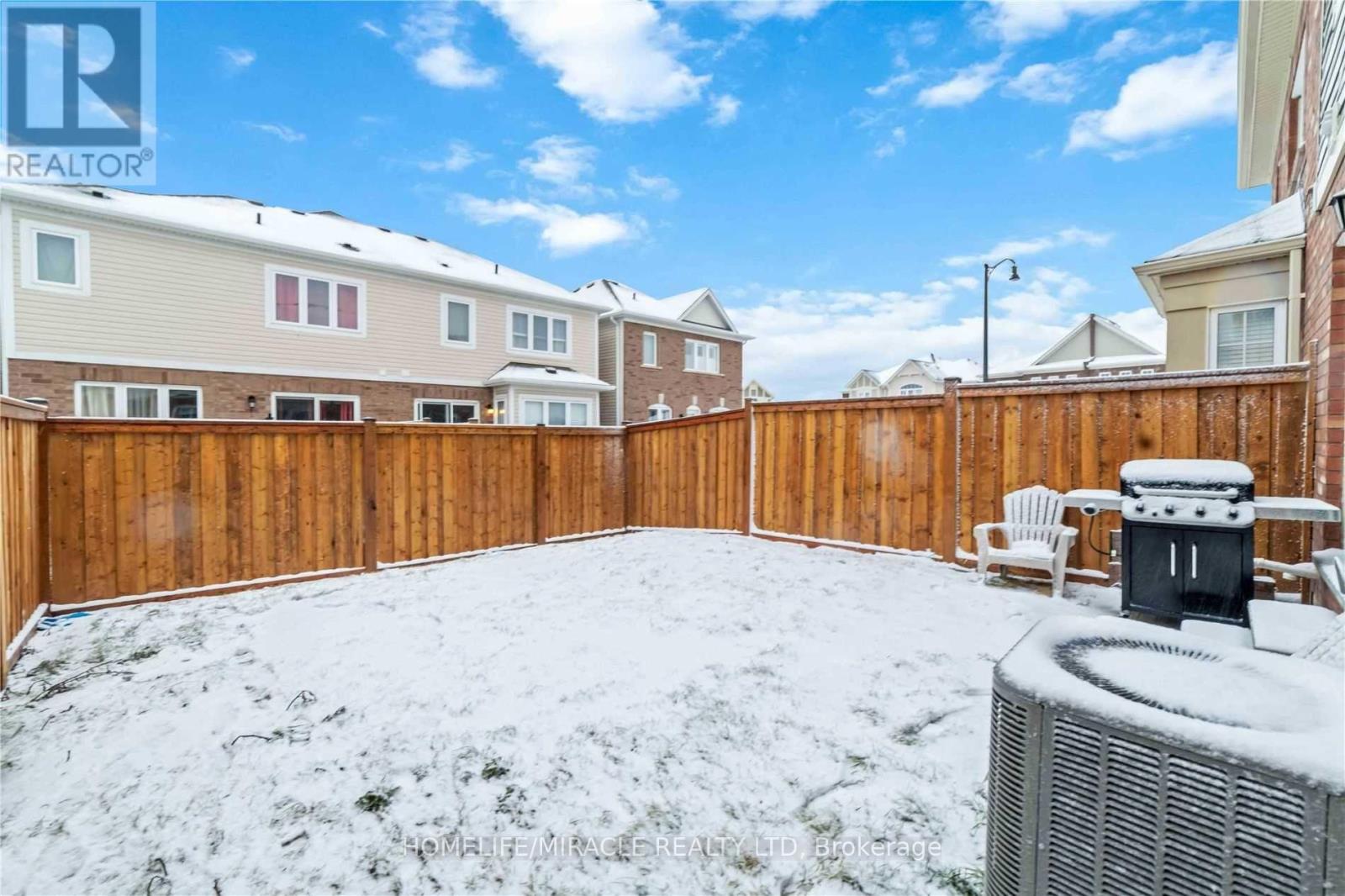 21 Donlamont Circle Property Photo 19
